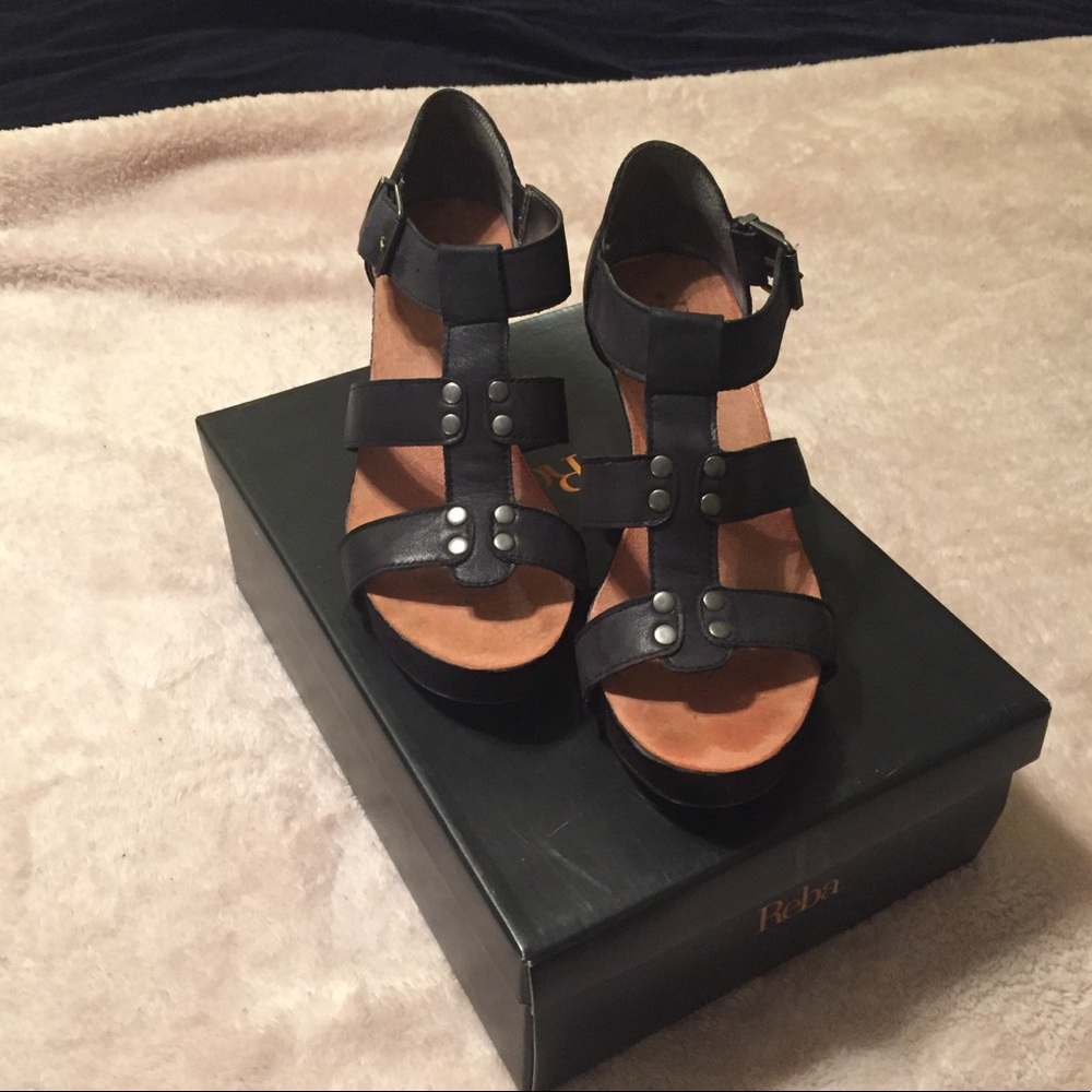 💖Reba size 8.5 sandal